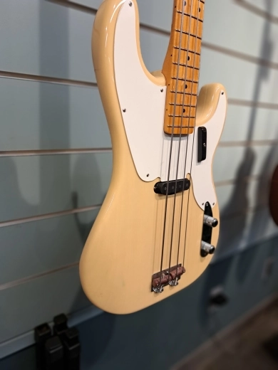 Fender American Vintage II '54 P Bass 2